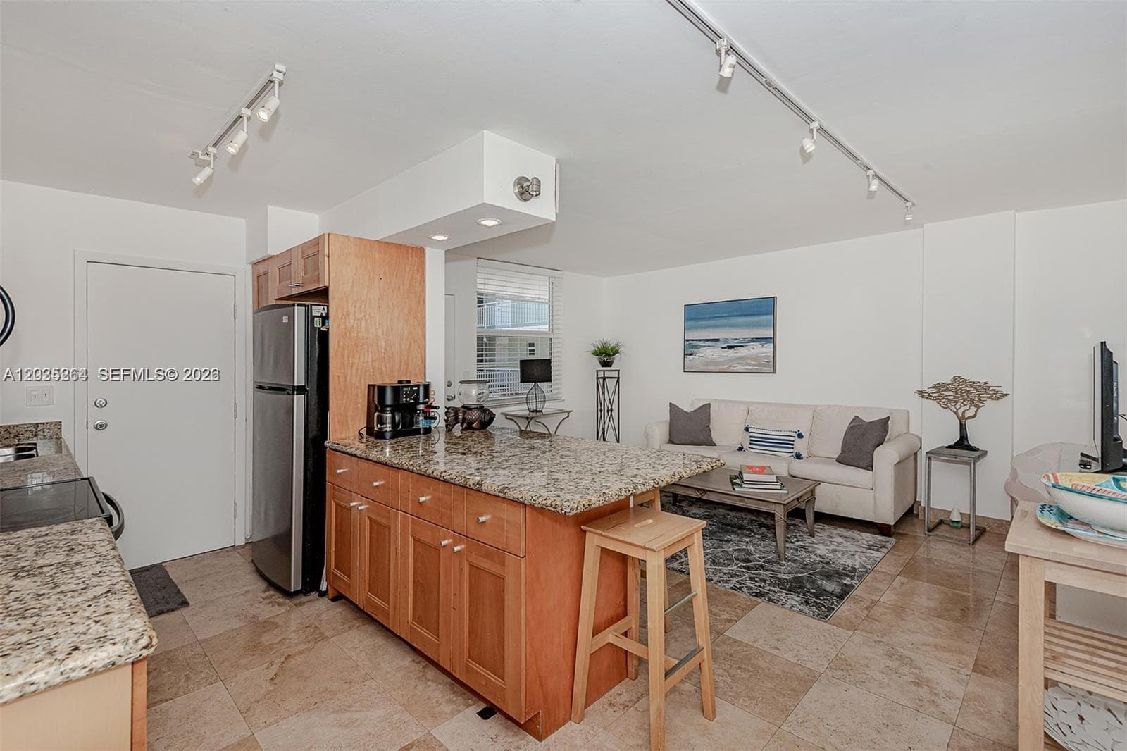 949 Pennsylvania Ave # 307, Miami Beach FL 33139 — 9