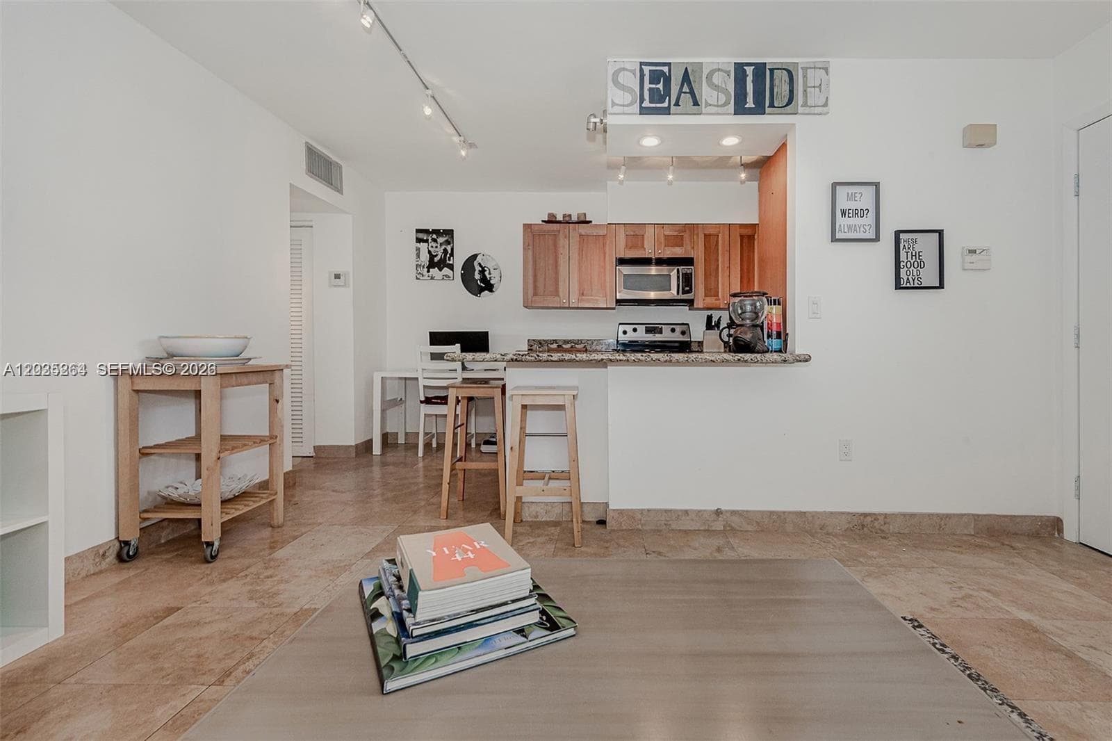949 Pennsylvania Ave # 307, Miami Beach FL 33139 — 4