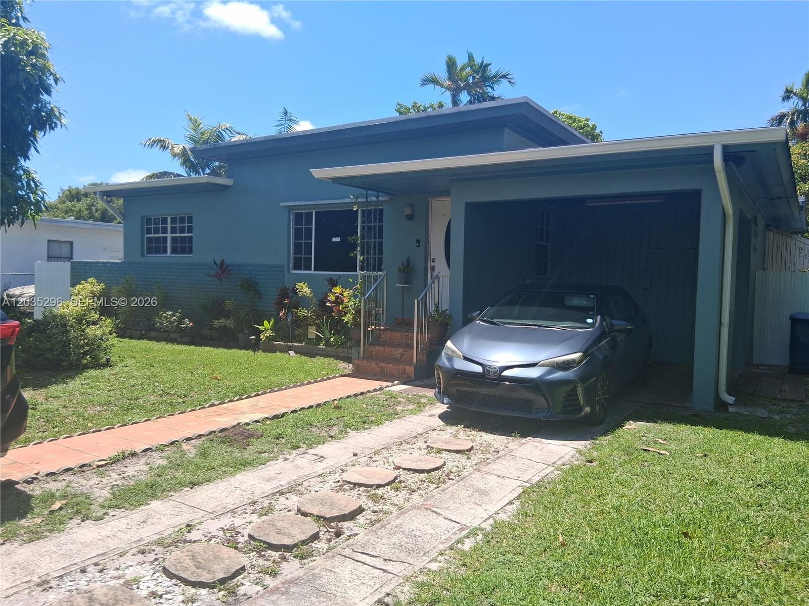 220 NW 150th St, Miami FL 33168 — 27