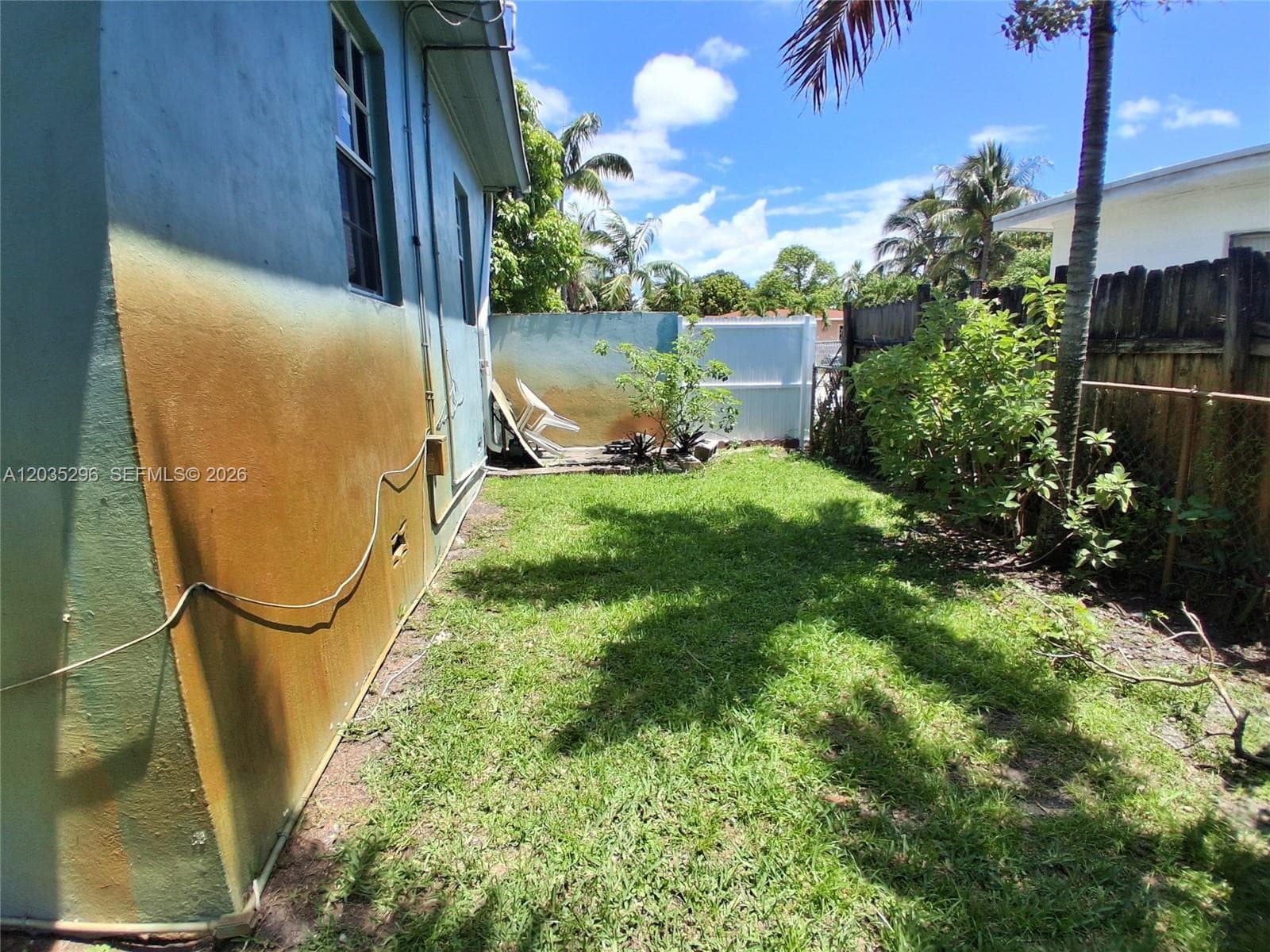 220 NW 150th St, Miami FL 33168 — 43