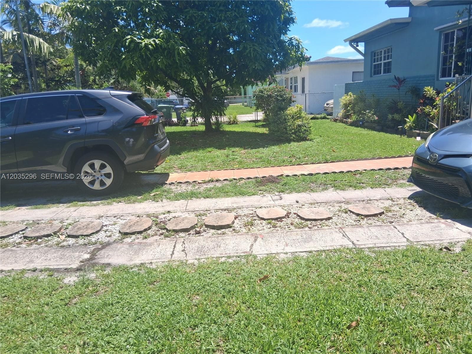 220 NW 150th St, Miami FL 33168 — 33