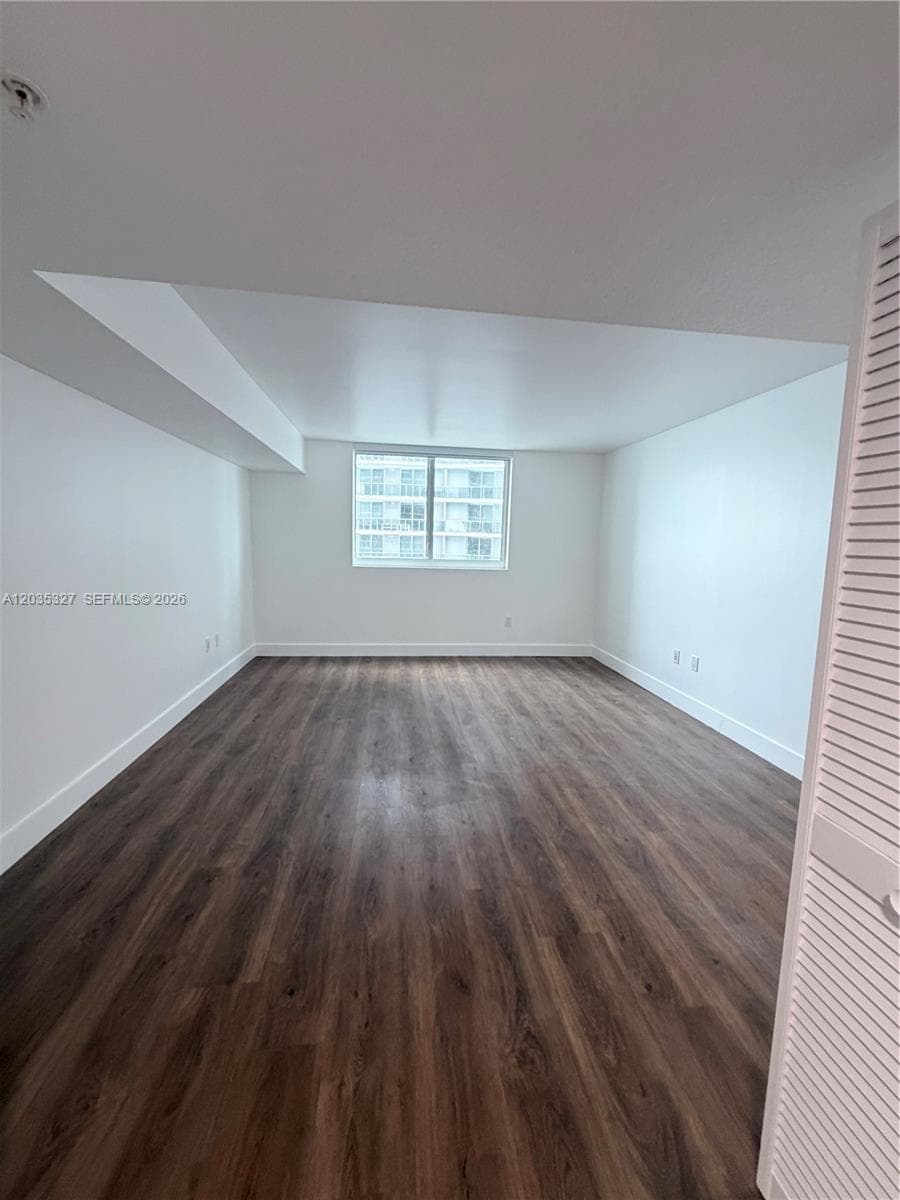 1800 N Bayshore Dr # 3511, Miami FL 33132 — 4