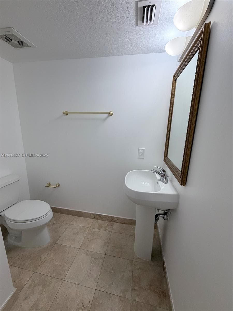 1800 N Bayshore Dr # 3511, Miami FL 33132 — 8