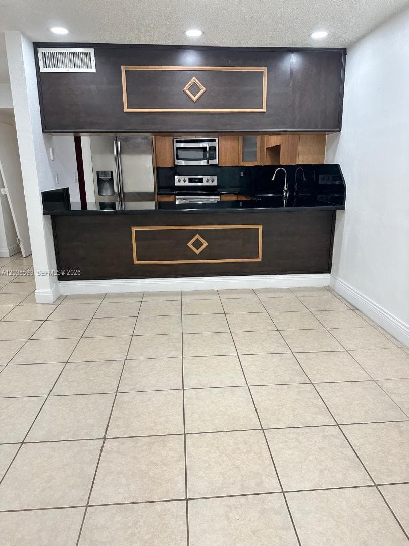 7205 W 3rd Ave, Hialeah FL 33014 — 2