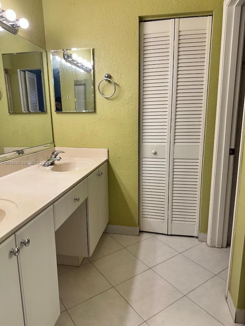 7205 W 3rd Ave, Hialeah FL 33014 — 15