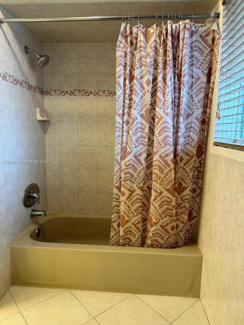 7205 W 3rd Ave, Hialeah FL 33014 — 19