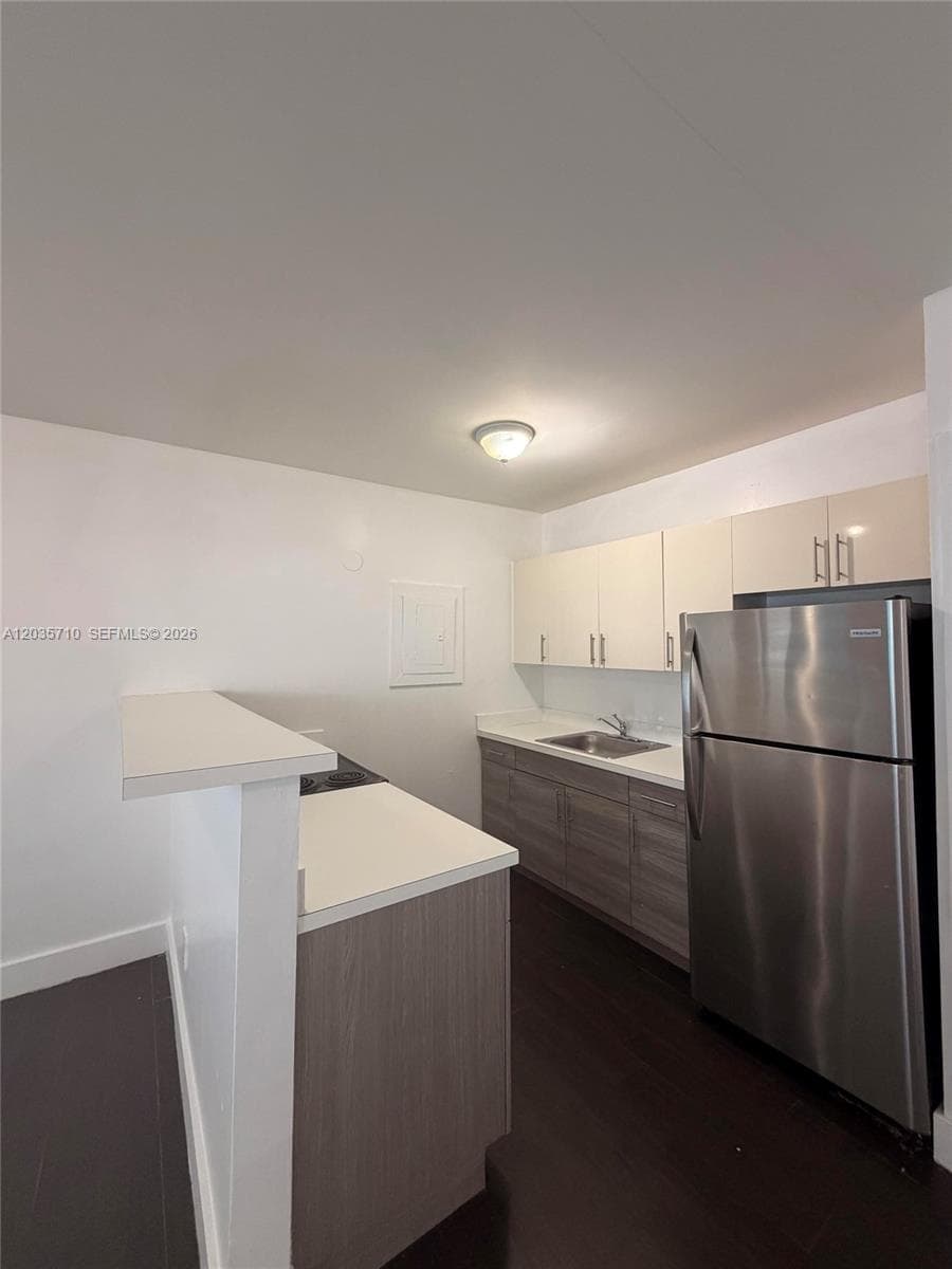 1040 NW 3RD # 5, Miami FL 33136 — 2