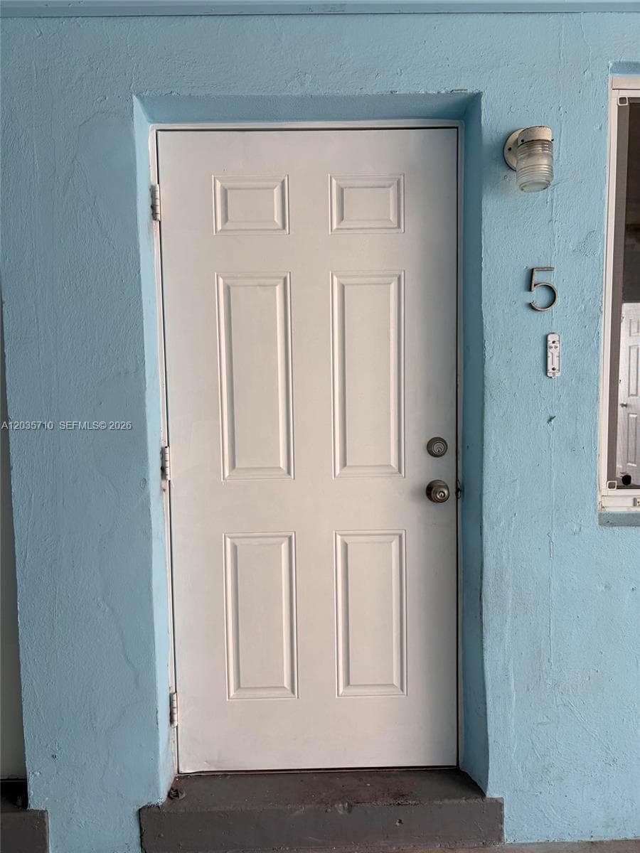 1040 NW 3RD # 5, Miami FL 33136 — 7