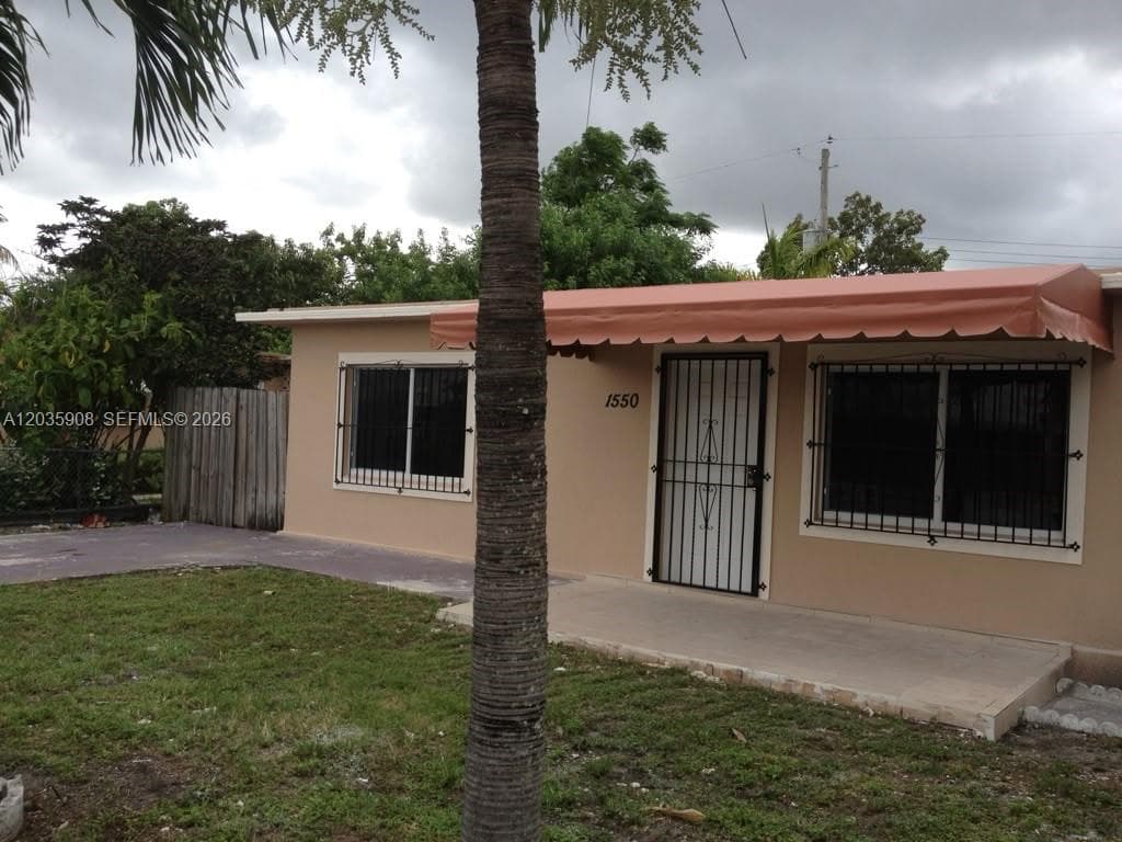 1550 E 10th Ave, Hialeah FL 33010 — 3