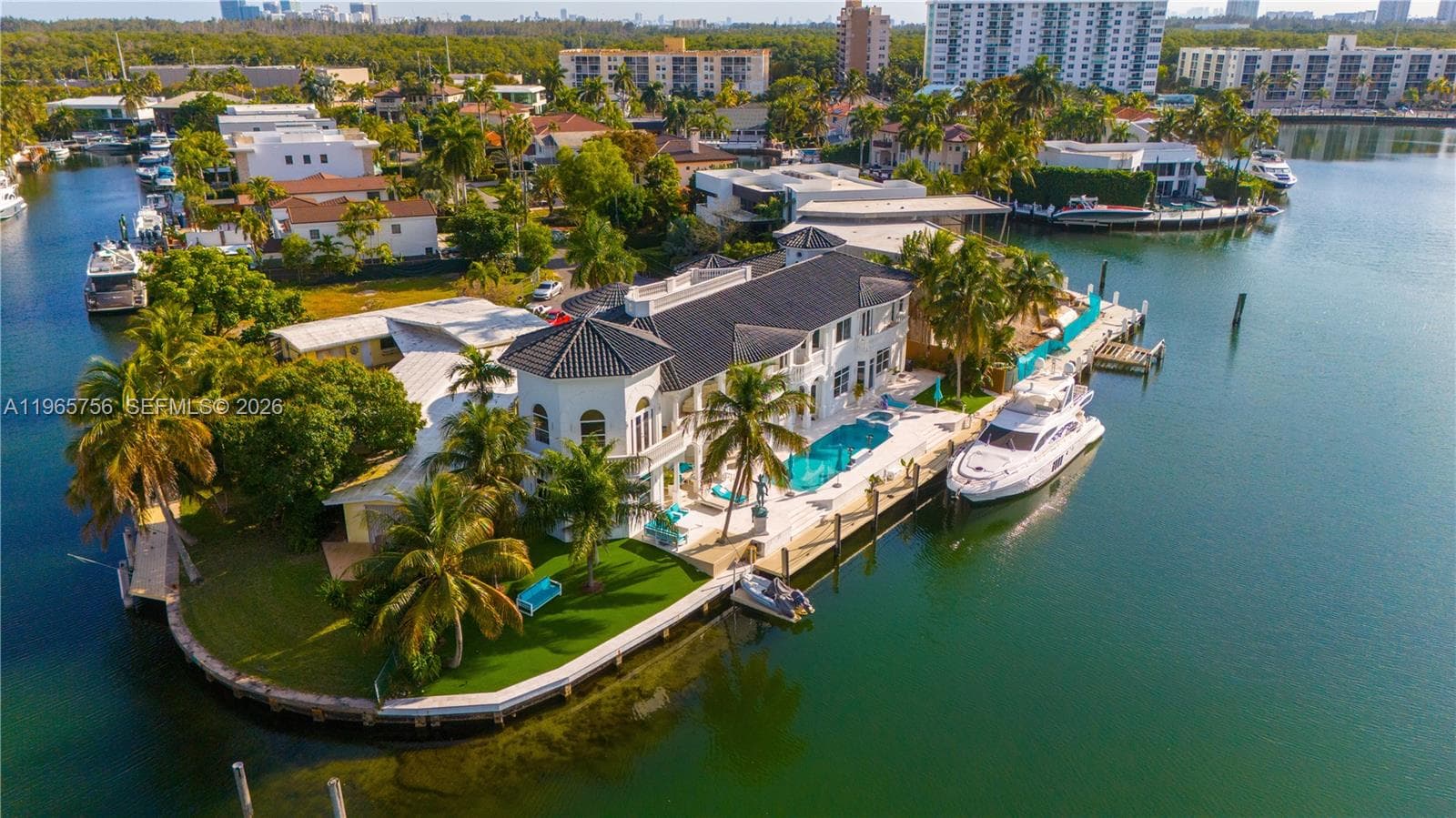 16479 NE 30th Ave, North Miami Beach FL 33160