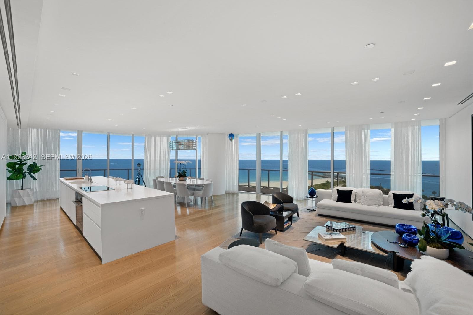100 S Pointe Dr, Miami Beach FL 33139